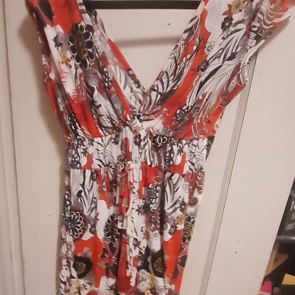 Vibrant Floral V-Neck Dress